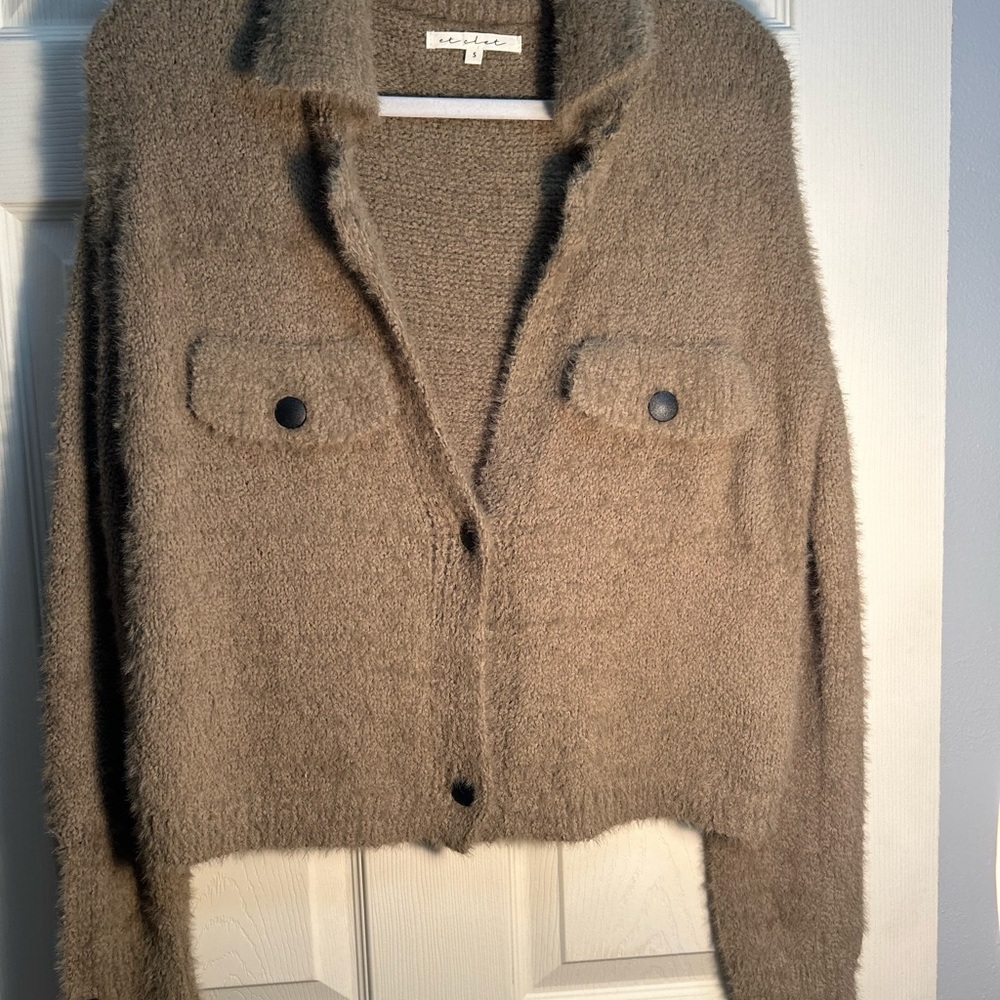 Q2 Long Sleeve Sweater